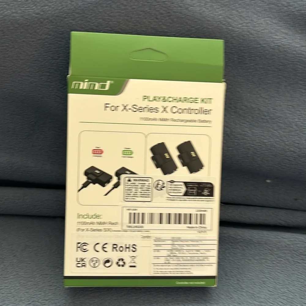 Play / charge kit for Xbox controller